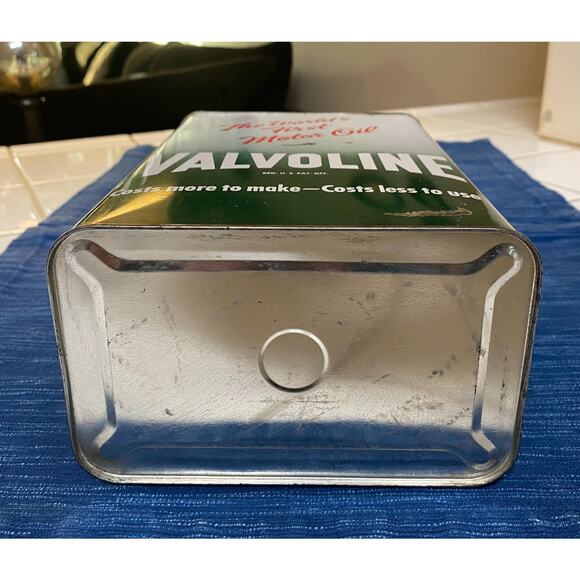 Vintage Valvoline Oil 1 Gallon Metal Can Advertising World's First 45B - Picture 6 of 6